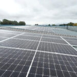 Energía Solar en PMC placas solares en tejados de las naves de la empresa PMC_02